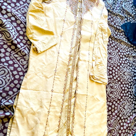 4 pice sherwani set - Picture 3 of 5